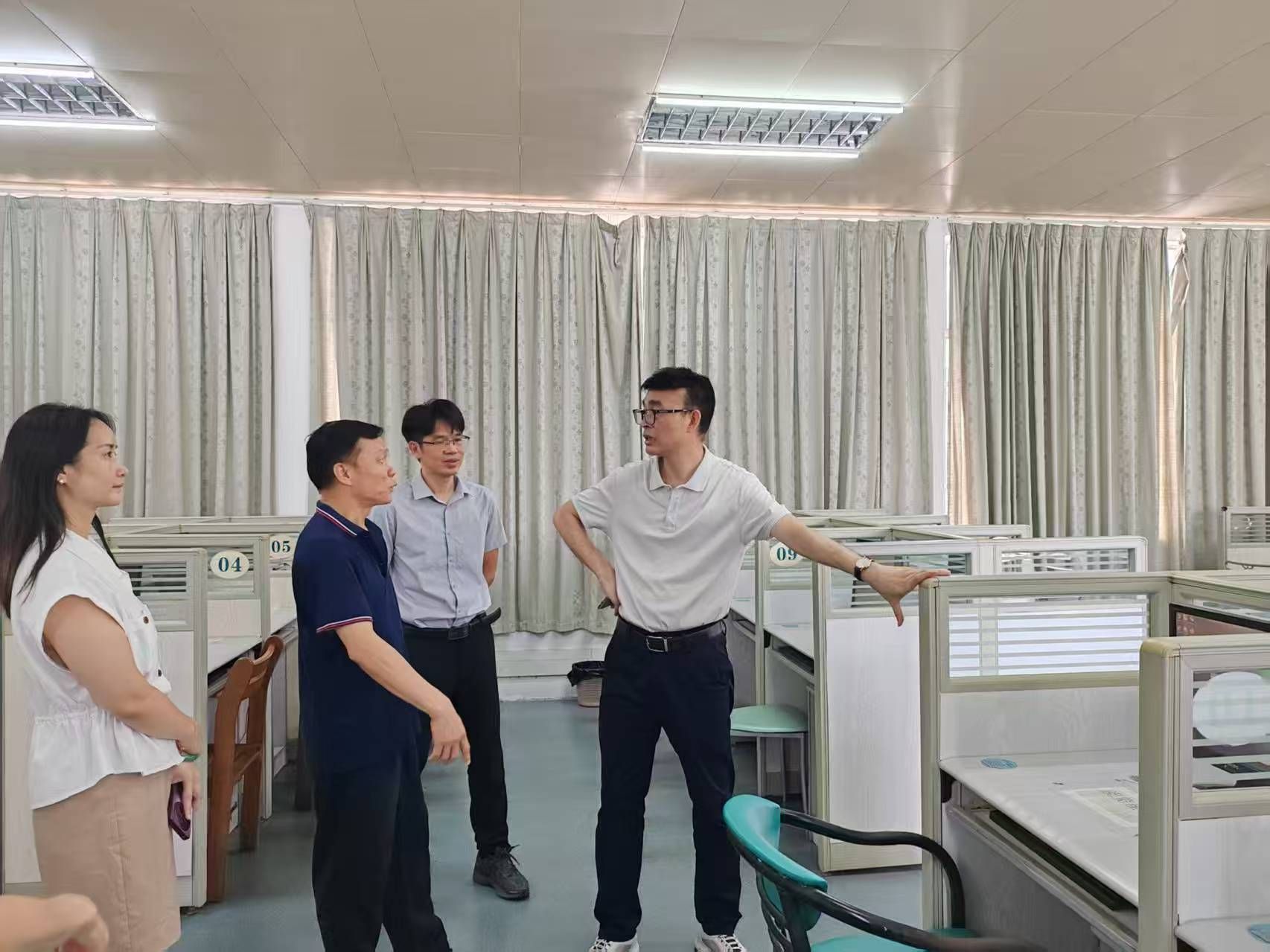 心系师生办实事，湛江校区图书馆新增近百个学习座位